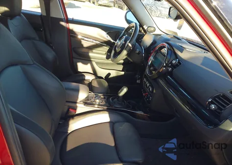 2023 Mini Clubman Cooper S z USA, uszkodzony, nr VIN WMWXJ1C05P2T16003